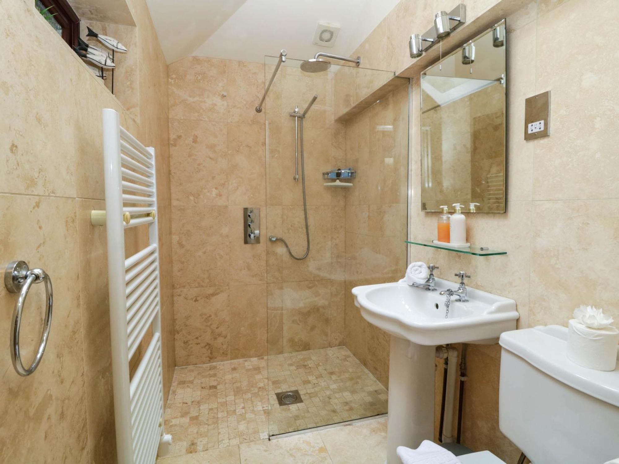 4 Trenhaile Terrace ترورو المظهر الخارجي الصورة